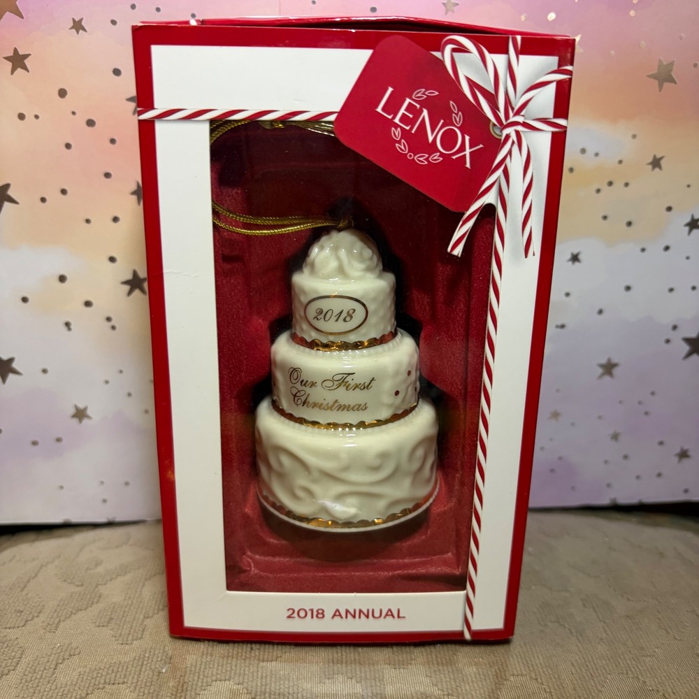 Lenox 2018 Our First Christmas Together Cake Ornament Ivory Gold 877386 Annual